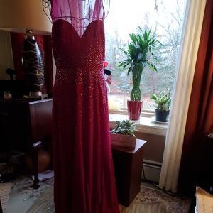 Jr.sz.large gown fit for ball in magenta /bling